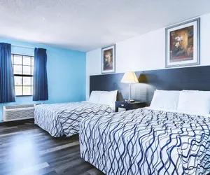 Photo 2 - Sky-Palace Inn & Suites Wellington