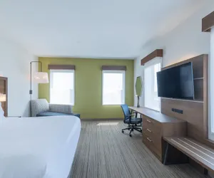 Photo 5 - Holiday Inn Express & Suites Columbia Downtown - The Vista by IHG