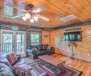 Photo 5 - Pine Tree Lodge