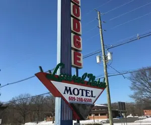 Photo 2 - Laurel Notch Motel