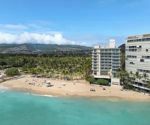 Photo 2 - Kaimana Beach Hotel