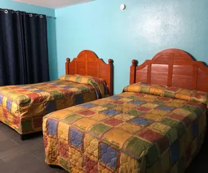 Photo 5 - Slumberland Motel