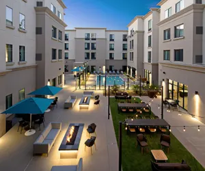 Photo 2 - SpringHill Suites by Marriott Valencia