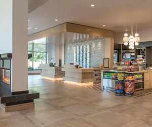 Photo 5 - Hilton Garden Inn Boston Canton