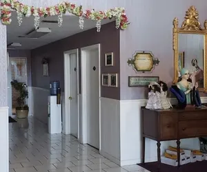 Photo 3 - Southern Belle Inn