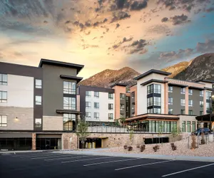 Photo 2 - Courtyard by Marriott Salt Lake City Cottonwood