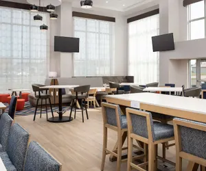 Photo 4 - Hampton Inn Warroad, MN