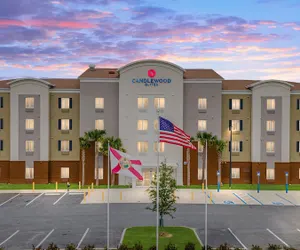 Photo 2 - Candlewood Suites Ocala I-75, an IHG Hotel