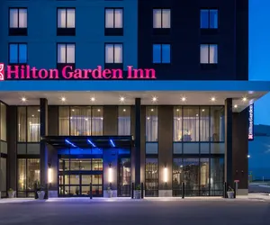 Photo 2 - Hilton Garden Inn Madison Downtown