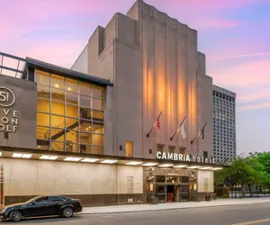 Photo 2 - Cambria Hotel Detroit Downtown
