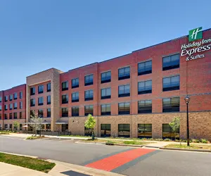 Photo 2 - Holiday Inn Express And Suites Winston Salem Sw Clemmons by IHG