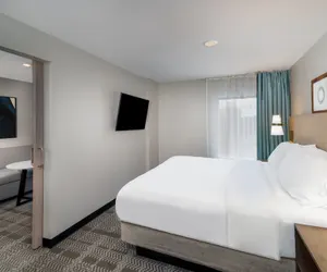 Photo 4 - Staybridge Suites Louisville Expo Center by IHG