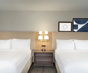 Photo 3 - Staybridge Suites Louisville Expo Center by IHG