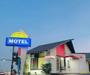 Photo 2 - Richmond Motel