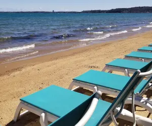 Photo 2 - Brio Beach Inn