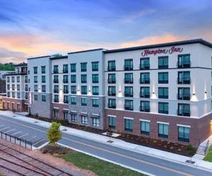 Photo 2 - Hampton Inn Blue Ridge