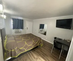 Photo 5 - Seaway Motel