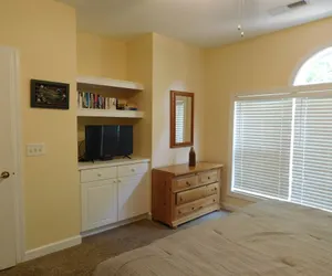 Photo 4 - Wedgewood #523 2 Bedroom Condo by RedAwning