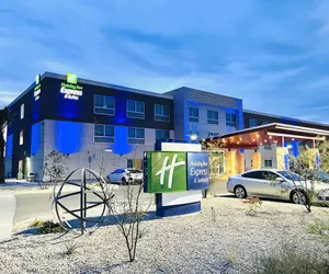 Photo 2 - Holiday Inn Express & Suites Blythe an IHG Hotel