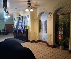 Photo 5 - Fairway Inn