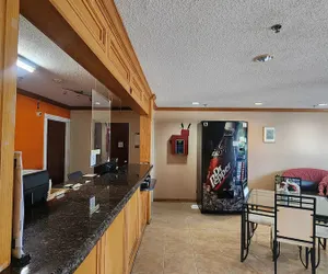 Photo 5 - Capital O Fairway Inn - Baytown La Porte TX