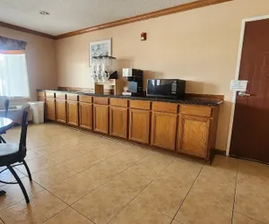 Photo 4 - Capital O Fairway Inn - Baytown La Porte TX