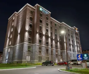 Photo 2 - Comfort Suites Cincinnati University - Downtown