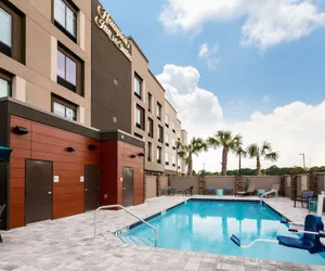 Photo 5 - Hampton Inn & Suites Alachua I-75