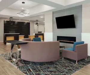 Photo 5 - La Quinta Inn & Suites by Wyndham Coralville Iowa City