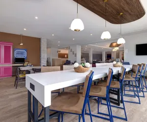 Photo 3 - Home2 Suites Downtown Nashville/Metrocenter