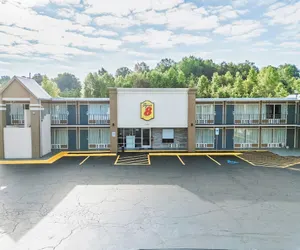 Photo 2 - Super 8 by Wyndham Morganton