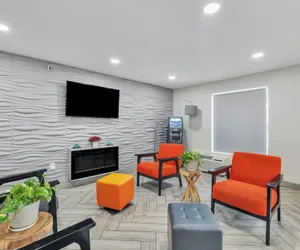 Photo 5 - Super 8 by Wyndham Morganton