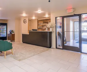 Photo 5 - Inn At Moss Landing Point