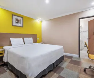 Photo 5 - Hotel H-Wood