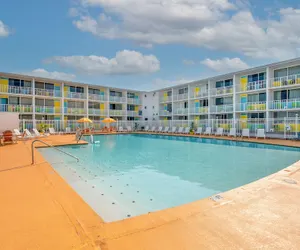 Photo 2 - Kokomo Suites