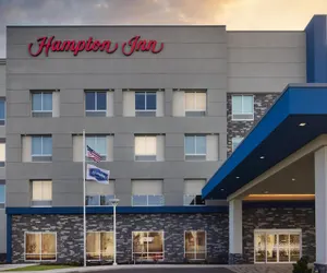 Photo 2 - Hampton Inn Redmond Bend Airport, OR