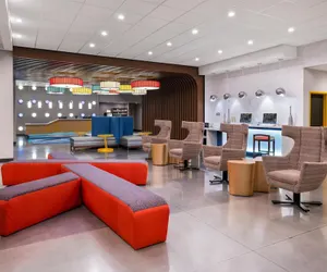 Photo 5 - GLō Best Western Enid OK Downtown/Convention Center Hotel