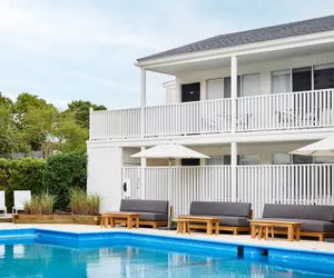 Photo 2 - Parker Beach Lodge