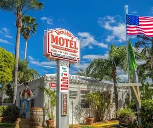 Photo 2 - Richard's Motel