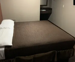 Photo 4 - Royal Relax Inn