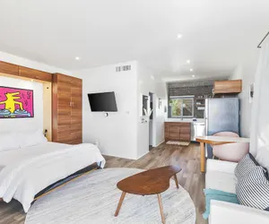 Photo 3 - Modern Designer Studio with Pool