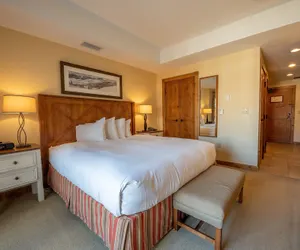 Photo 2 - Comfortable Studio Efficiency Unit With Balcony Over Mountaineer Square Condo - No Cleaning Fee! by RedAwning