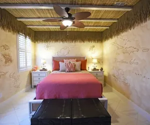 Photo 3 - Pirates Dream Home! Fun For All! 3 Bedroom Townhouse by Redawning