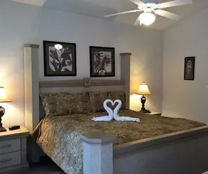 Photo 4 - Glenbrook Lovely 4 Bed Pool/spa Home! 4 Bedroom Villa by RedAwning
