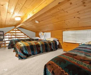 Photo 3 - Willamette Pass Inn Chalets