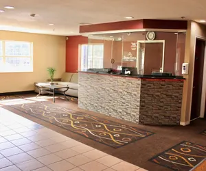 Photo 4 - HomeTown Inn & Suites