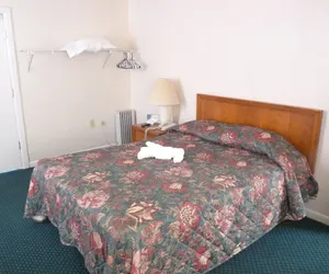 Photo 4 - Shoreham Hotel