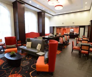 Photo 4 - Hampton Inn & Suites Albany At Albany Mall