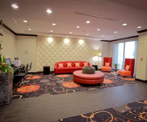 Photo 5 - Hampton Inn & Suites Albany At Albany Mall