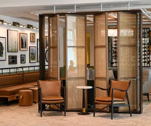 Photo 3 - Six South St Hotel